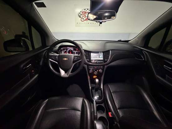 CHEVROLET-TRACKER-2017