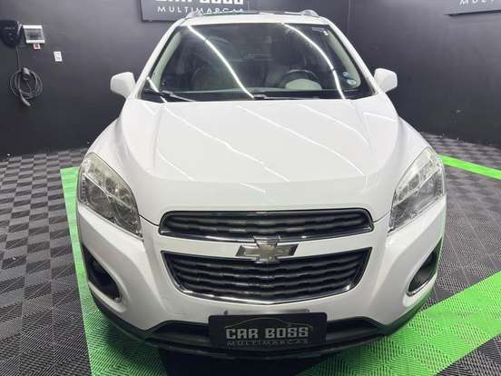 CHEVROLET-TRACKER-2014