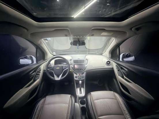 CHEVROLET-TRACKER-2014
