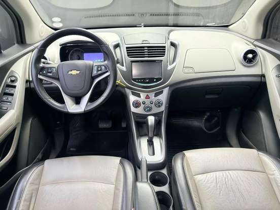 CHEVROLET-TRACKER-2014