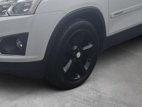 CHEVROLET-TRACKER-2015