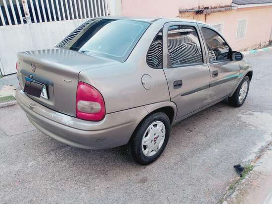 CHEVROLET-CORSA-2004