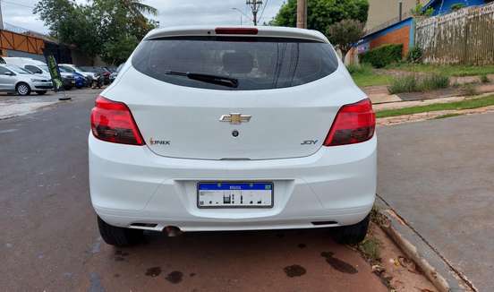 CHEVROLET-ONIX-2018