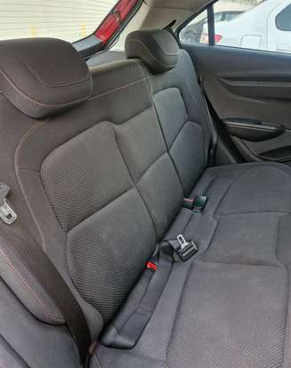 CHEVROLET-ONIX-2013