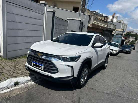 CHEVROLET-TRACKER-2023