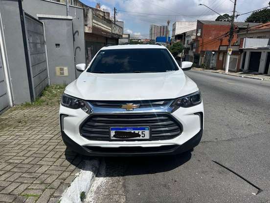 CHEVROLET-TRACKER-2023