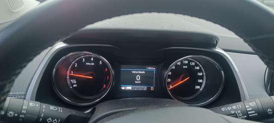 CHEVROLET-TRACKER-2020