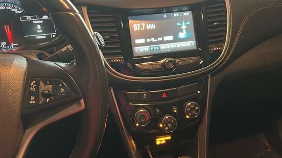CHEVROLET-TRACKER-2018