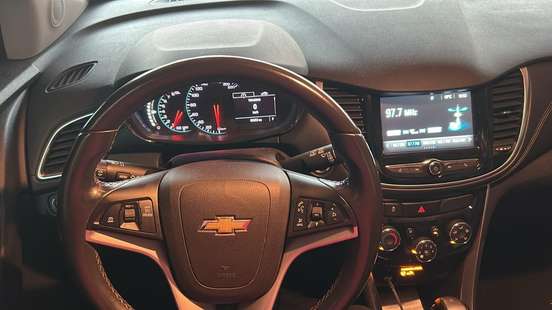 CHEVROLET-TRACKER-2018