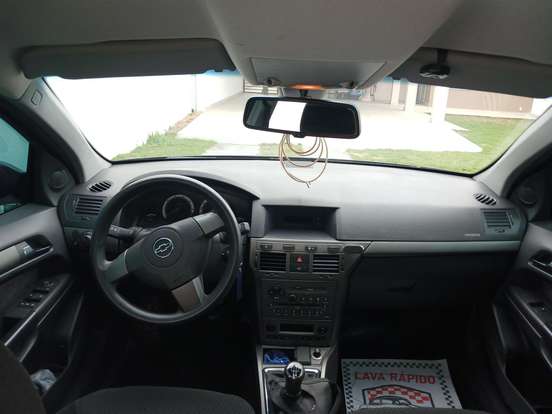 CHEVROLET-VECTRA-2011