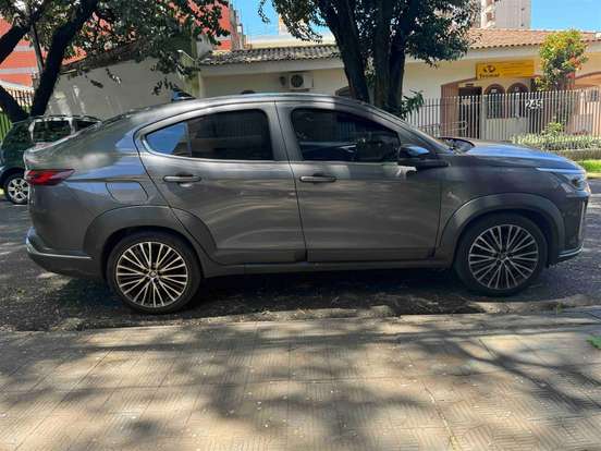 FIAT-FASTBACK-2022