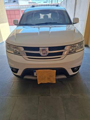 FIAT FREEMONT 2.4 EMOTION 16V GASOLINA 4P AUTOMÁTICO