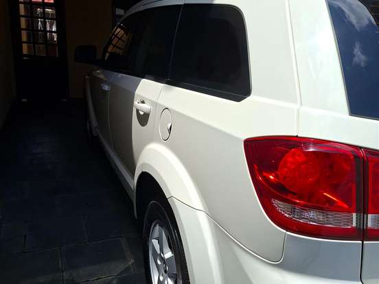 FIAT-FREEMONT-2.4 EMOTION 16V GASOLINA 4P AUTOMÁTICO FIAT-FREEMONT-2011