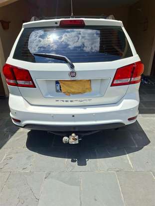 FIAT-FREEMONT-2011
