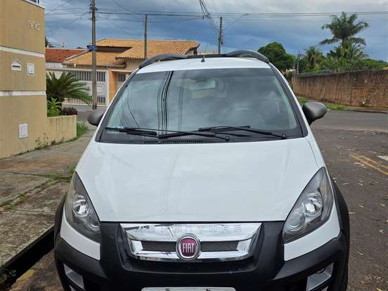 FIAT-IDEA-1.8 MPI ADVENTURE 16V FLEX 4P AUTOMATIZADO FIAT-IDEA-2014