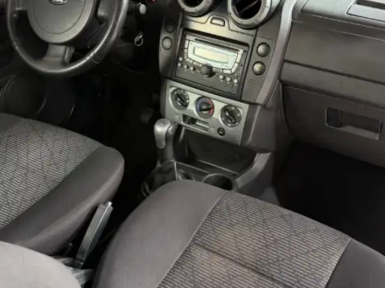 FORD-ECOSPORT-2.0 XLT FREESTYLE 16V FLEX 4P MANUAL FORD-ECOSPORT-2010