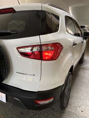 FORD-ECOSPORT-2017