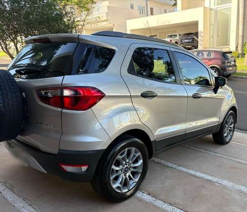 FORD-ECOSPORT-2013