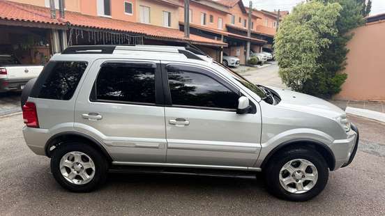 FORD-ECOSPORT-2011