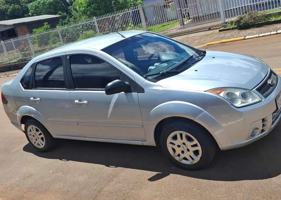 FORD-FIESTA-2008