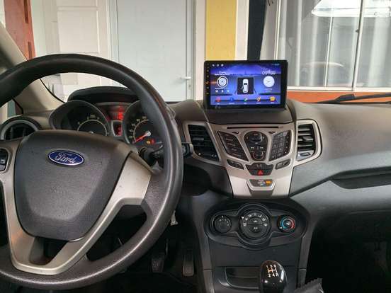 FORD-FIESTA-2012