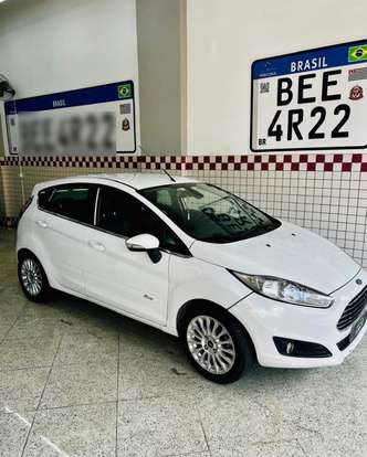 FORD-FIESTA-2013