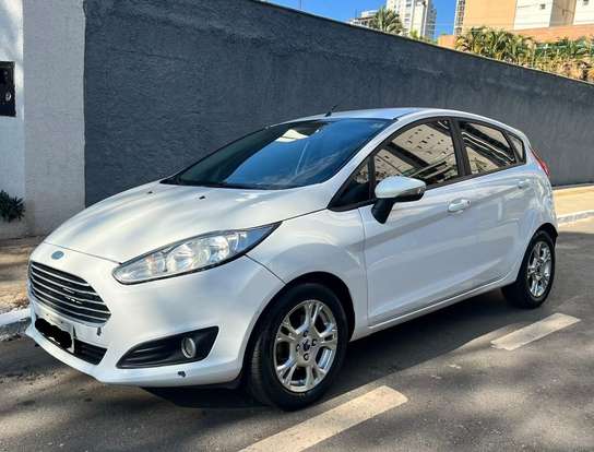 FORD-FIESTA-2015