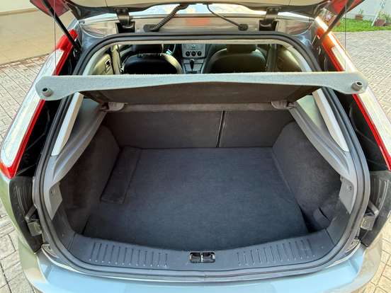 FORD-FOCUS-2.0 GLX 16V FLEX 4P AUTOMÁTICO FORD-FOCUS-2012