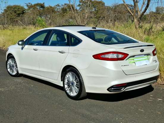 FORD-FUSION-2016