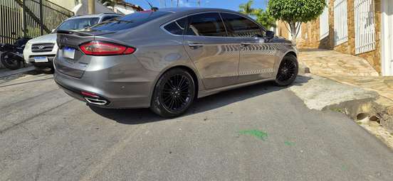 FORD-FUSION-2014