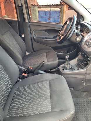 FORD-KA-2016