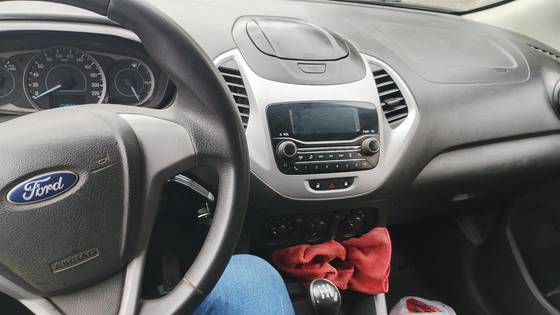 FORD KA 1.0 TI-VCT FLEX S MANUAL