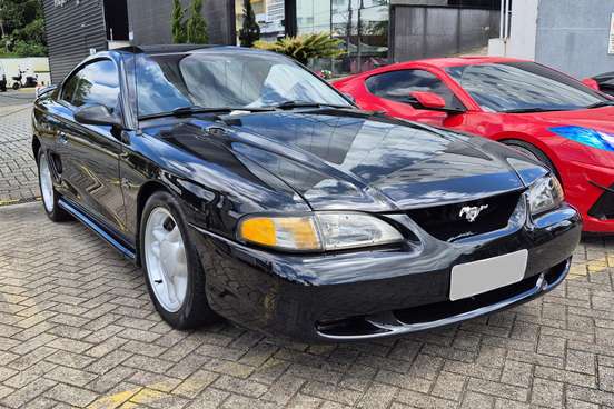 FORD-MUSTANG-1995