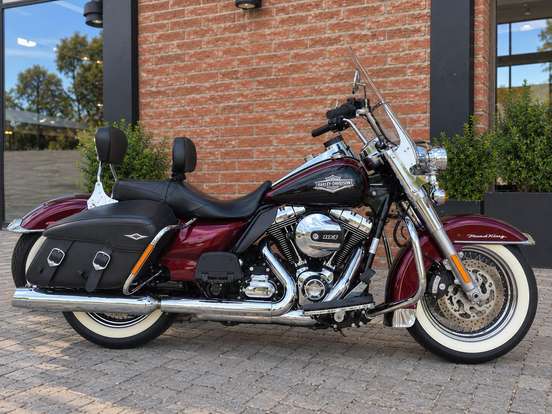 HARLEY-DAVIDSON-ROAD KING CLASSIC-2015