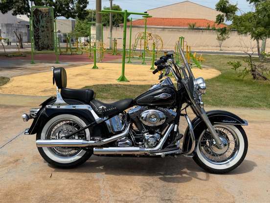 HARLEY-DAVIDSON-SOFTAIL HERITAGE CLASSIC HARLEY-DAVIDSON-SOFTAIL HERITAGE CLASSIC-2014