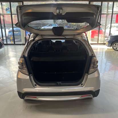 HONDA-FIT-2012