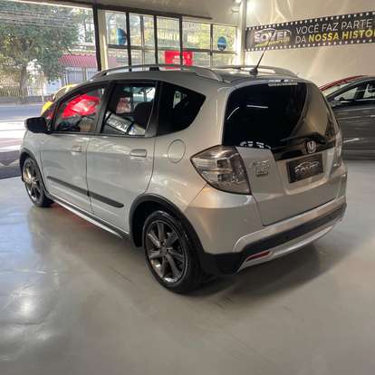 HONDA-FIT-2012