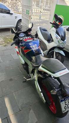 HONDA-CBR 1000RR FIREBLADE-2011