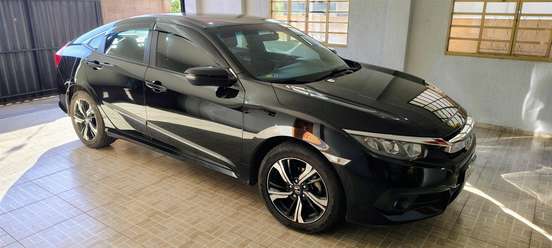 HONDA-CIVIC-2018