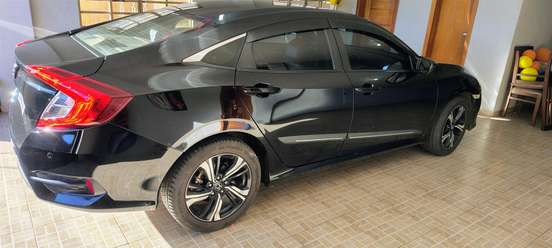 HONDA-CIVIC-2018