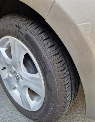 HONDA-FIT-2010