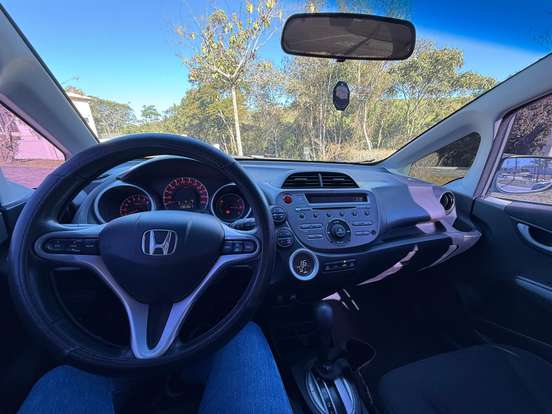 HONDA-FIT-2011