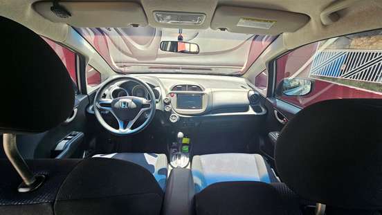 HONDA-FIT-2012
