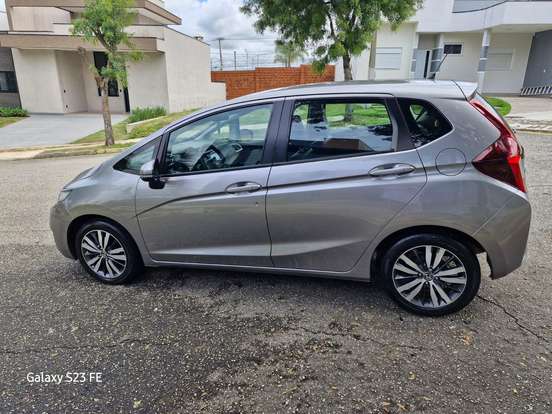 HONDA-FIT-2015