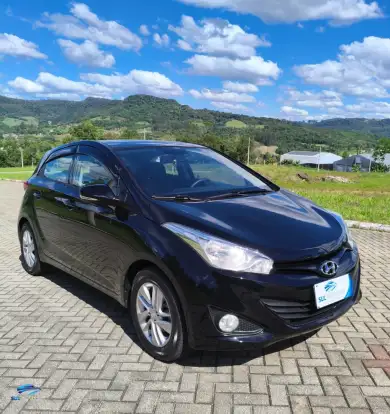 HYUNDAI-HB20-2013