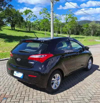 HYUNDAI-HB20-1.6 PREMIUM 16V FLEX 4P MANUAL HYUNDAI-HB20-2013