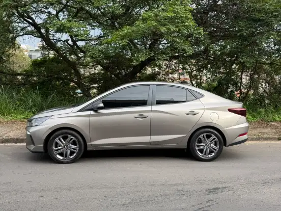 HYUNDAI-HB20S-1.0 TGDI FLEX COMFORT PLUS AUTOMÁTICO HYUNDAI-HB20S-2024