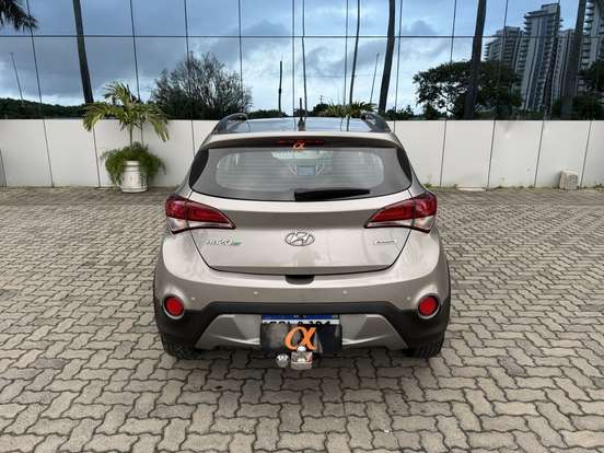 HYUNDAI-HB20X-2016
