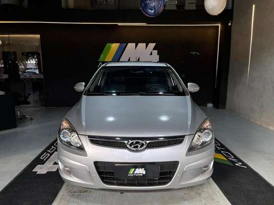 HYUNDAI-I30-2.0 MPFI GLS 16V GASOLINA 4P AUTOMÁTICO HYUNDAI-I30-2011