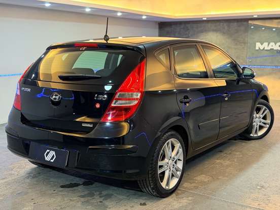 HYUNDAI-I30-2.0 MPI 16V GASOLINA 4P AUTOMÁTICO HYUNDAI-I30-2010